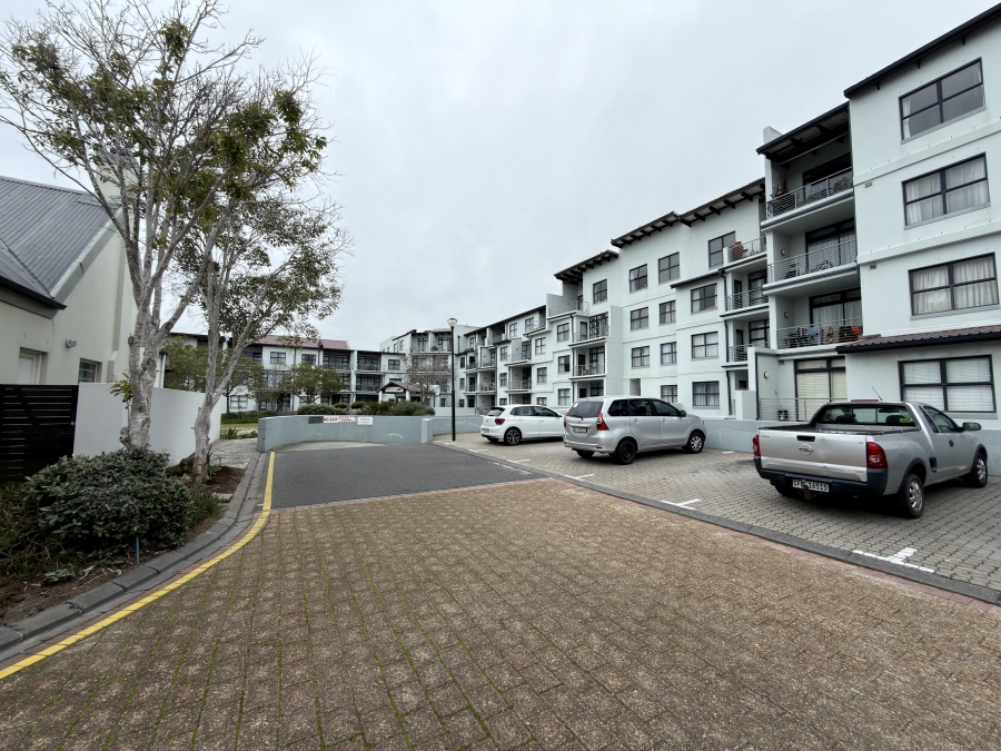 1 Bedroom Property for Sale in Royal Ascot Western Cape